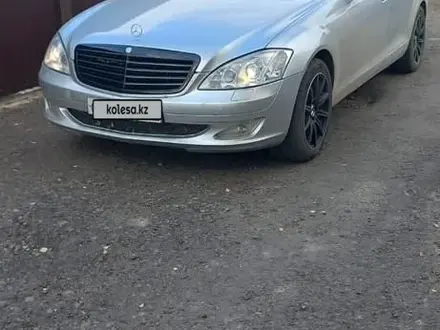 Mercedes-Benz S 500 2008 года за 6 000 000 тг. в Павлодар – фото 2