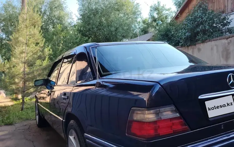 Mercedes-Benz E 280 1995 годаүшін2 600 000 тг. в Шымкент