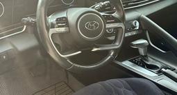 Hyundai Elantra 2022 года за 10 300 000 тг. в Астана – фото 5