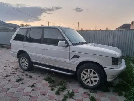 Land Rover Range Rover 1997 года за 3 000 000 тг. в Алматы – фото 10