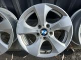 Комплект оригинальных дисков на BMW 306 стиль за 180 000 тг. в Алматы – фото 3