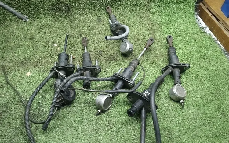 Главный цилиндр сцепления за 15 000 тг. в Алматы