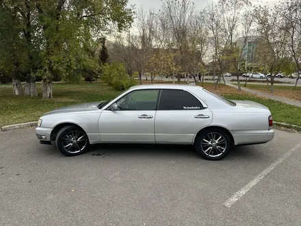 Nissan Gloria 1997 года за 2 500 000 тг. в Астана – фото 2