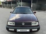 Volkswagen Vento 1993 года за 1 500 000 тг. в Тараз – фото 4