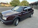 Volkswagen Vento 1993 года за 1 500 000 тг. в Тараз