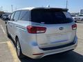 Kia Carnival 2015 годаүшін9 500 000 тг. в Актау – фото 4