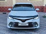 Toyota Camry 2018 года за 15 000 000 тг. в Шымкент