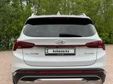 Hyundai Santa Fe 2022 года за 17 000 000 тг. в Уральск – фото 4