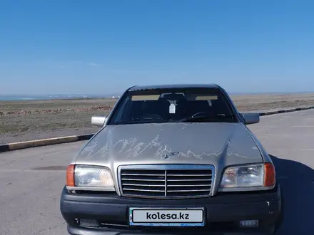 Mercedes-Benz C 220 1995 года за 1 400 000 тг. в Талдыкорган