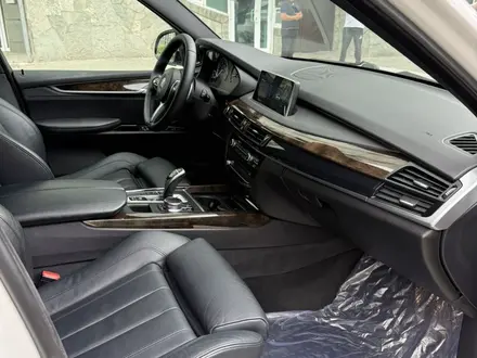 BMW X5 2017 года за 17 250 000 тг. в Алматы – фото 13