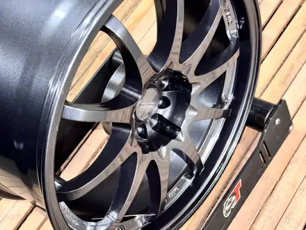 Rays Volk Racing CE28 R18 8, 5J ET35 5x100 за 320 000 тг. в Алматы – фото 3