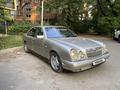 Mercedes-Benz E 320 1998 года за 2 650 000 тг. в Алматы – фото 3