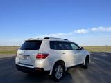 Toyota Highlander 2013 годаүшін9 200 000 тг. в Уральск – фото 2