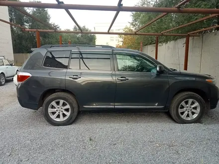 Toyota Highlander 2012 года за 8 100 000 тг. в Актобе – фото 5