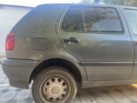 Volkswagen Golf 1995 года за 1 400 000 тг. в Костанай – фото 3