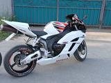 Honda  CBR 1000 RR/RA Fireblade 2005 года за 2 800 000 тг. в Алматы – фото 2