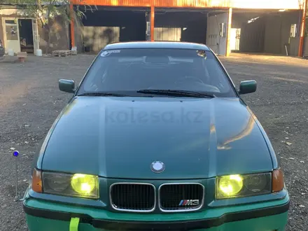 BMW 318 1992 года за 1 600 000 тг. в Астана – фото 7