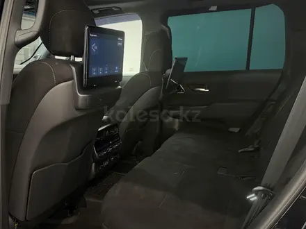 Toyota Land Cruiser Premium+ 2024 года за 57 500 000 тг. в Астана – фото 11