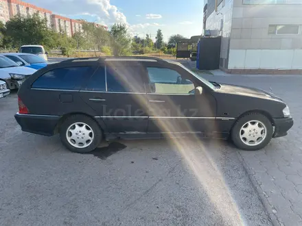 Mercedes-Benz C 180 1997 года за 1 600 000 тг. в Караганда