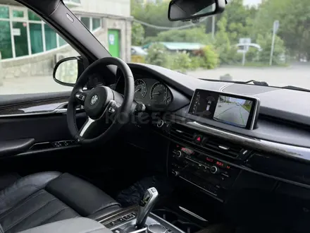 BMW X5 2018 года за 17 500 000 тг. в Алматы – фото 17