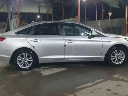 Hyundai Sonata 2015 года за 7 500 000 тг. в Шымкент – фото 11