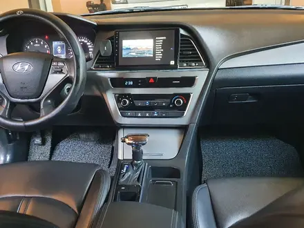 Hyundai Sonata 2015 года за 7 500 000 тг. в Шымкент – фото 16
