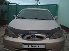 Toyota Camry, 2003