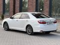 Toyota Camry 2017 годаүшін11 500 000 тг. в Шымкент – фото 2