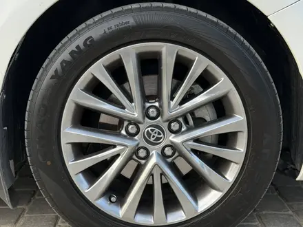 Toyota Camry 2017 года за 11 500 000 тг. в Шымкент – фото 7