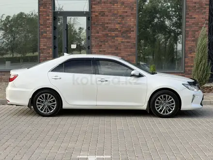Toyota Camry 2017 года за 11 500 000 тг. в Шымкент – фото 5