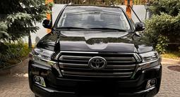 Toyota Land Cruiser 2018 года за 38 200 000 тг. в Алматы