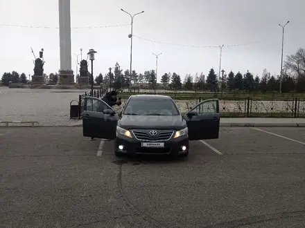 Toyota Camry 2011 года за 7 000 000 тг. в Тараз