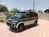Mitsubishi Delica 1995 годаfor4 100 000 тг. в Алматы