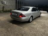Mercedes-Benz S 320 2001 года за 2 500 000 тг. в Жезказган – фото 4