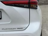 Toyota Highlander 2023 года за 31 000 000 тг. в Усть-Каменогорск – фото 5