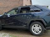 Toyota RAV4 2021 года за 17 500 000 тг. в Алматы – фото 5