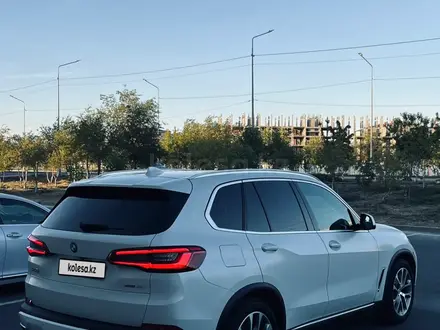 BMW X5 2019 года за 28 000 000 тг. в Атырау – фото 3