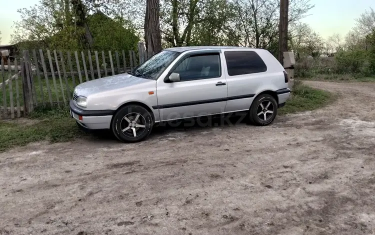 Volkswagen Golf 1995 годаүшін1 700 000 тг. в Караганда