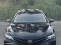 Toyota Camry 2018 года за 8 400 000 тг. в Уральск – фото 5