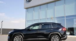 Toyota RAV4 Luxe+ 2025 года за 21 990 000 тг. в Шымкент – фото 3