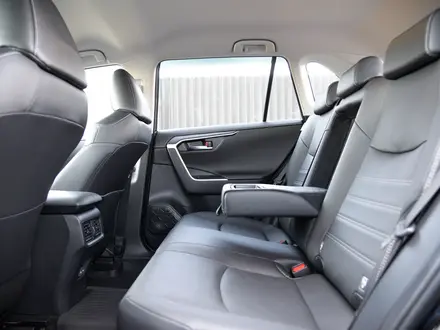 Toyota RAV4 Luxe+ 2025 года за 22 490 000 тг. в Шымкент – фото 11