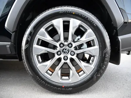 Toyota RAV4 Luxe+ 2025 года за 22 490 000 тг. в Шымкент – фото 16