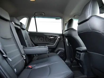 Toyota RAV4 Luxe+ 2025 года за 22 490 000 тг. в Шымкент – фото 7