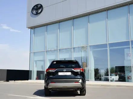 Toyota RAV4 Luxe+ 2025 года за 22 490 000 тг. в Шымкент – фото 4