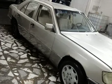 Mercedes-Benz E 230 1990 года за 1 100 000 тг. в Алматы – фото 8