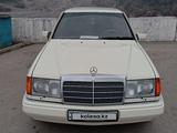Mercedes-Benz E 260 1992 года за 2 800 000 тг. в Алматы – фото 2