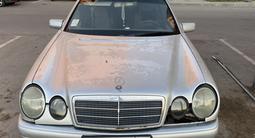 Mercedes-Benz E 240 1998 годаүшін1 200 000 тг. в Караганда