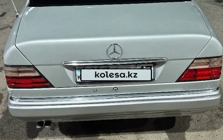 Mercedes-Benz E 280 1995 года за 2 350 000 тг. в Шымкент