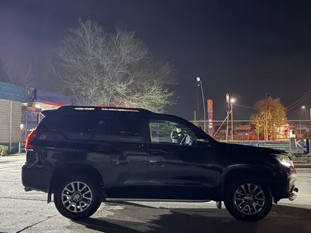 Toyota Land Cruiser Prado 2018 года за 26 900 000 тг. в Астана – фото 4