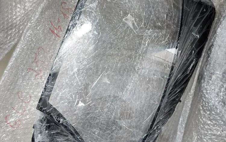 Стекло фары на mercedes X253, W253 GLC,mercedes GLC 300,GLC250 за 85 500 тг. в Астана